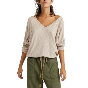 Free People Med., beige sweater.